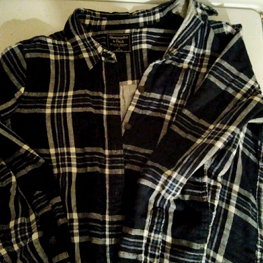 COPY - Abercrombie & Fich plaid shirt in size small